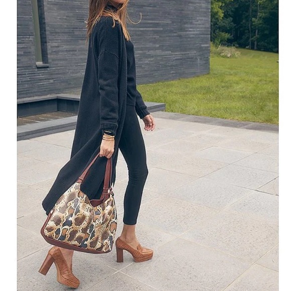 Two by Vince Camuto elastic waist pull on cropped pants Size Small - Picture 2 of 10